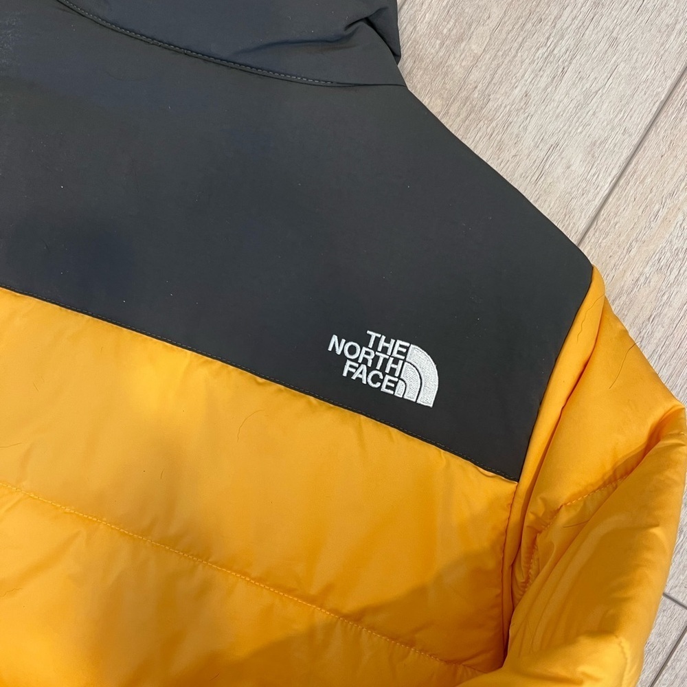 The North North Face Balanced Rock Insulated Jacket - Picture 8 of 8